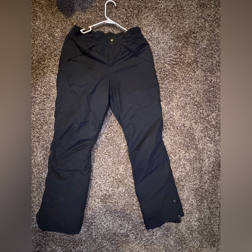 Women’s Columbia snow pants